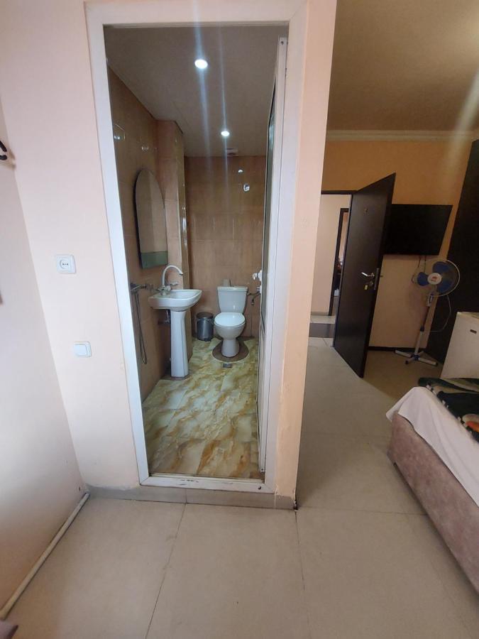 Rp Hotel- Hostel Yerevan Bagian luar foto