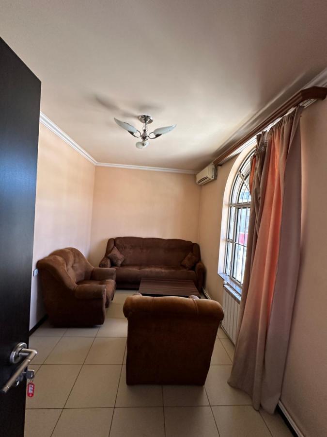 Rp Hotel- Hostel Yerevan Bagian luar foto