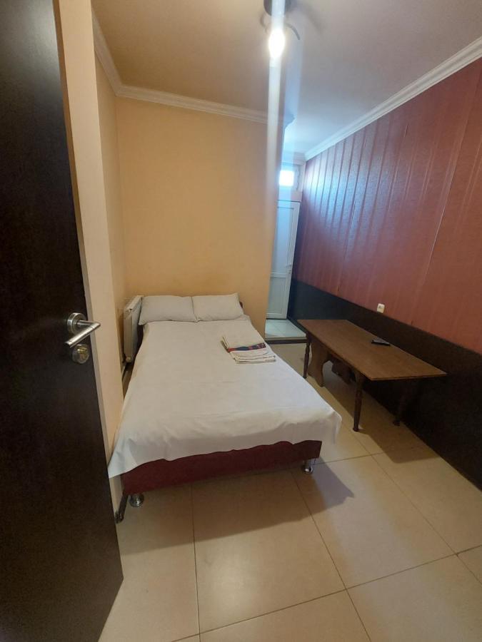 Rp Hotel- Hostel Yerevan Bagian luar foto