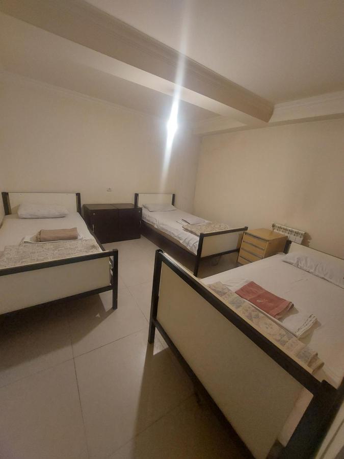 Rp Hotel- Hostel Yerevan Bagian luar foto