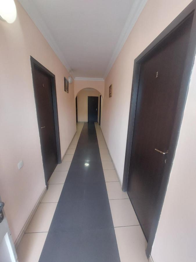 Rp Hotel- Hostel Yerevan Bagian luar foto