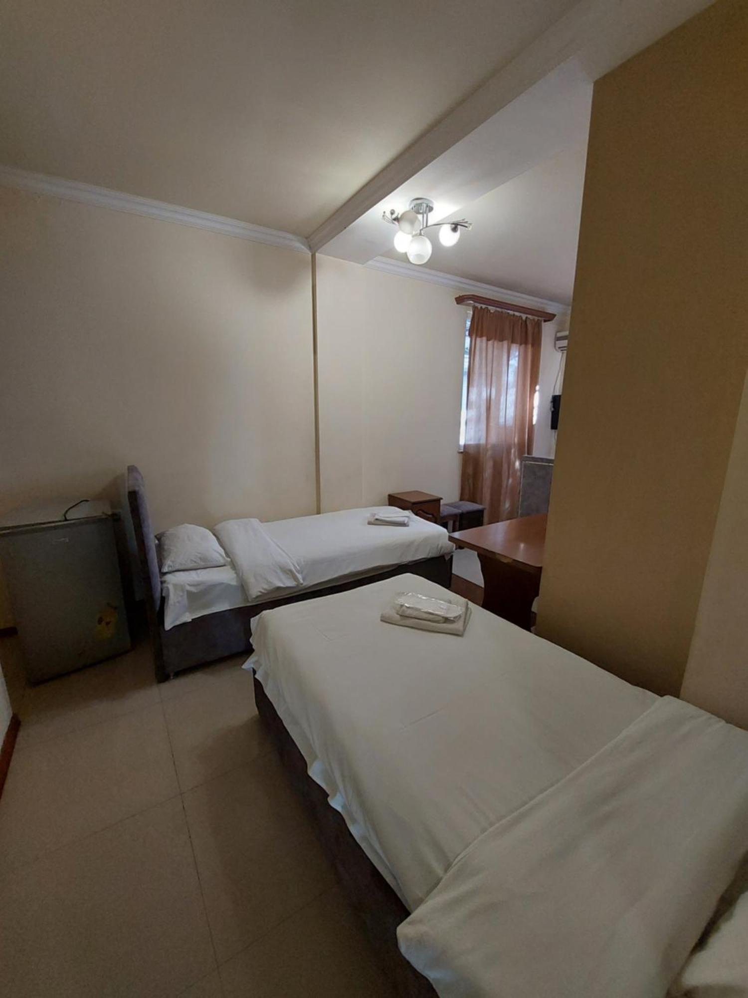 Rp Hotel- Hostel Yerevan Bagian luar foto